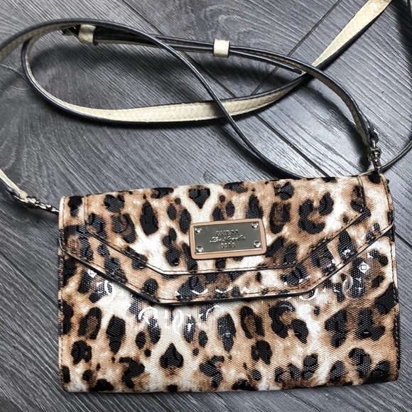 Guess Handbags - Guess purse leopard print